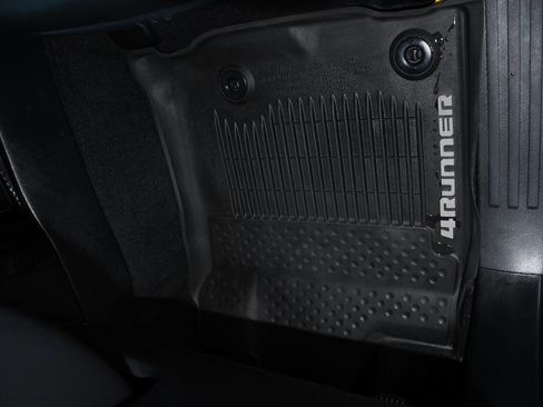 Used 2021 Toyota 4Runner TRD Off-Road Premium image 14