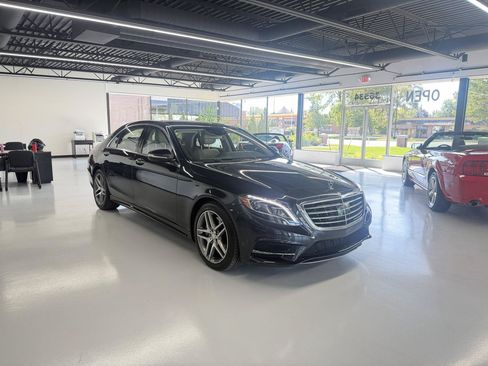 Used 2015 Mercedes-Benz S 550 4MATIC Sedan image 3