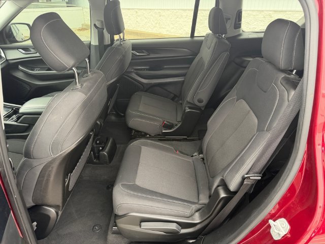 Used 2023 Jeep Grand Cherokee L Laredo AWD/4WD image 18