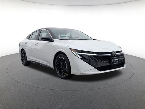 New 2026 Nissan Sentra SR image 3