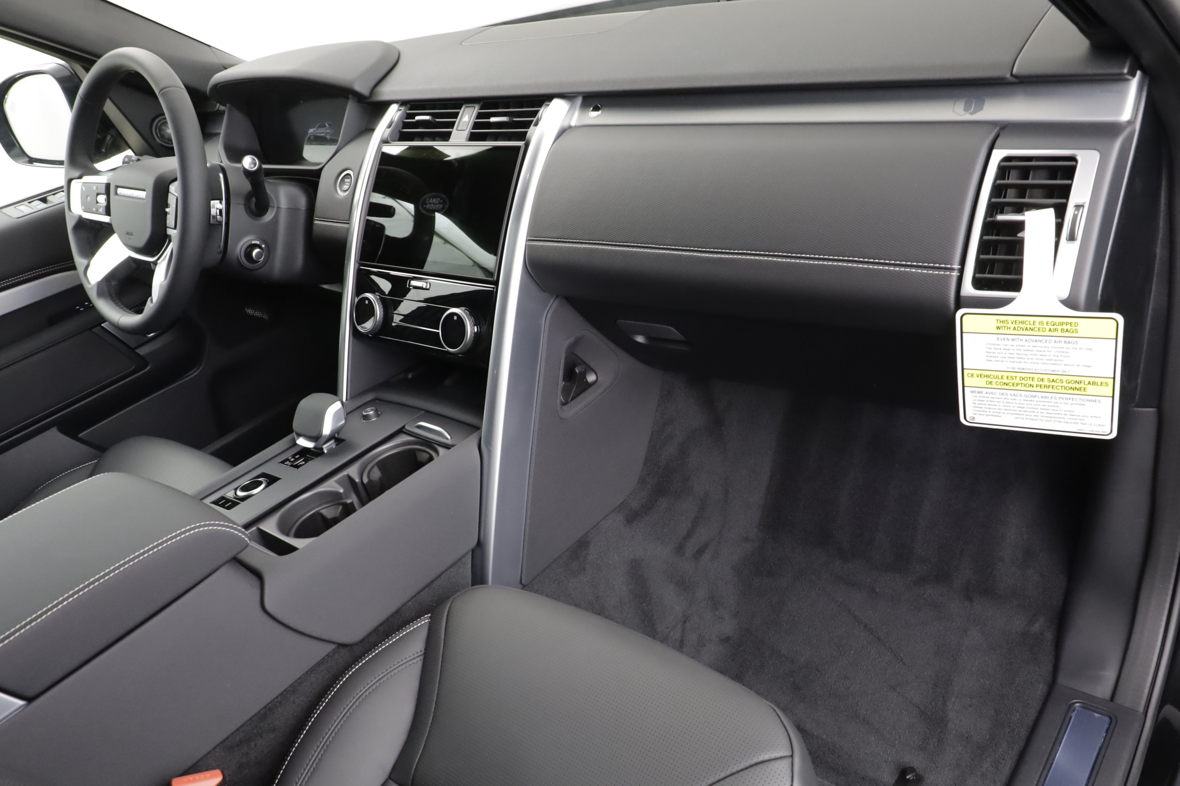 New 2026 Land Rover Discovery Limited Edition AWD/4WD image 27