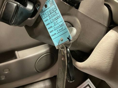 Used 2003 Chrysler PT Cruiser image 25