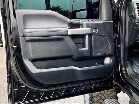 Used 2019 Ford F250 Platinum w/ Platinum Ultimate Package AWD/4WD image 23