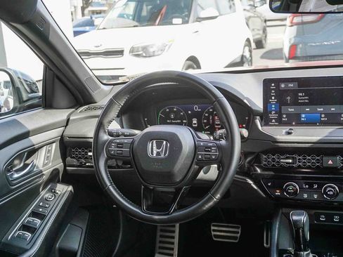 Used 2023 Honda Accord Sport image 17