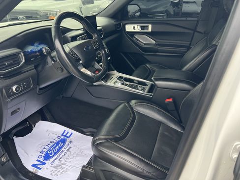 Used 2020 Ford Explorer ST w/ ST Street Pack image 12