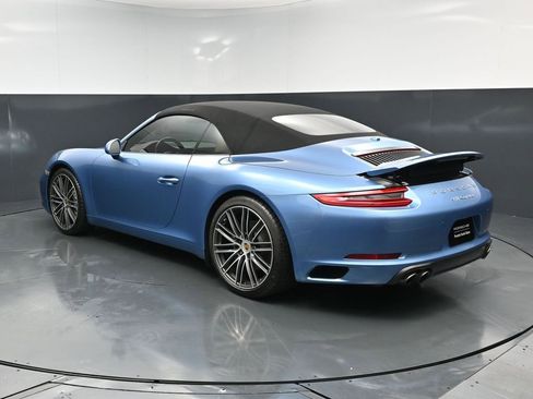 Used 2019 Porsche 911 Carrera image 3