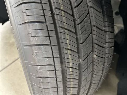 New 2025 Honda Accord LX image 28