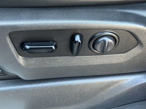 Used 2021 Chevrolet Silverado 1500 High Country w/ Technology Package image 20