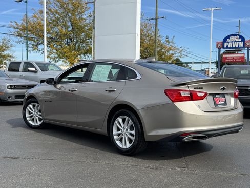Used 2023 Chevrolet Malibu RS w/ Driver Confidence Package image 17