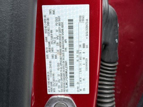 Used 2021 Lincoln Corsair STANDARD w/ Premium Package image 13