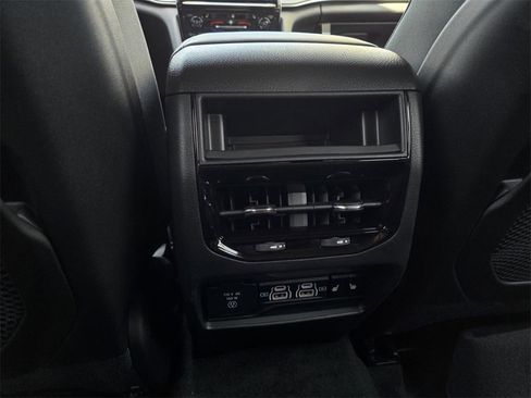 New 2025 Jeep Grand Cherokee Limited image 13