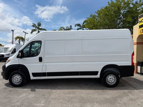 Used 2023 RAM ProMaster 2500 159 High Roof FWD image 2