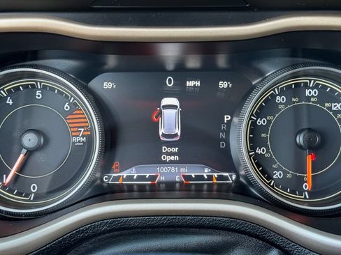 Used 2018 Jeep Cherokee Limited AWD/4WD image 23