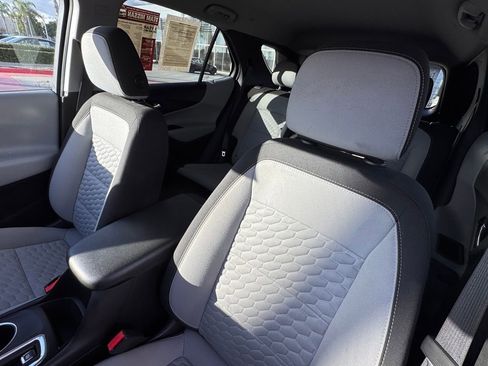 Used 2021 Chevrolet Equinox LS image 13