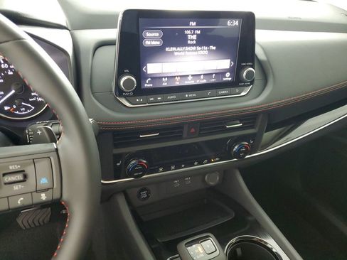 New 2026 Nissan Rogue SV image 18