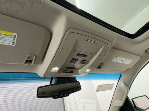 Used 2017 GMC Yukon Denali w/ Open Road Package image 16