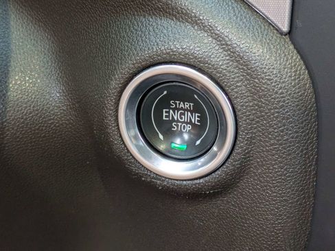 Used 2020 GMC Sierra 1500 SLT w/ SLT Premium Plus Package AWD/4WD image 33