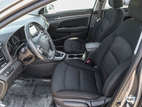 Used 2018 Hyundai Elantra Value Edition FWD image 17