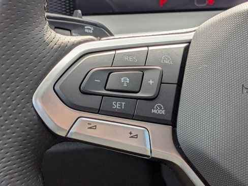 New 2026 Volkswagen Tiguan SE R-Line image 18