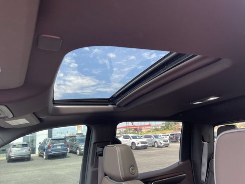 Used 2024 GMC Sierra 1500 Denali AWD/4WD image 19