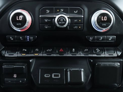 Used 2020 GMC Sierra 1500 AT4 w/ AT4 Premium Package image 33