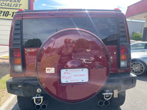 Used 2004 HUMMER H2 w/ Preferred Equipment Group image 9