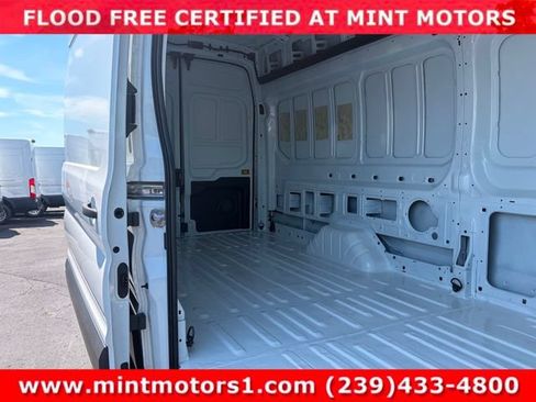 Used 2023 Ford Transit 250 148 High Roof Extended RWD image 37