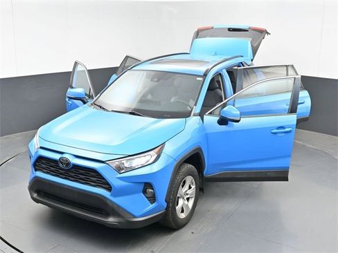 Used 2019 Toyota RAV4 XLE image 54