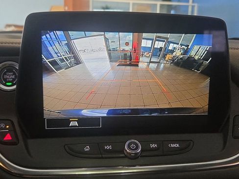 Used 2023 Chevrolet Blazer LT image 17