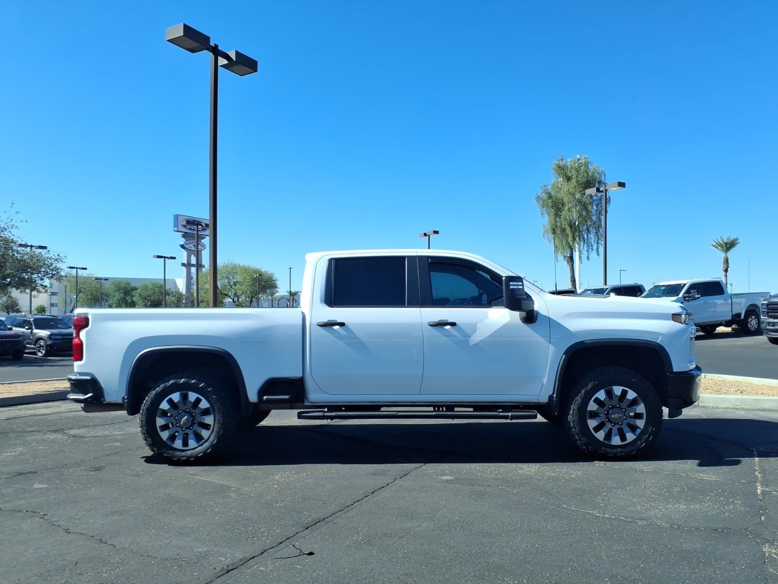 Used 2023 Chevrolet Silverado 2500 Custom AWD/4WD image 7