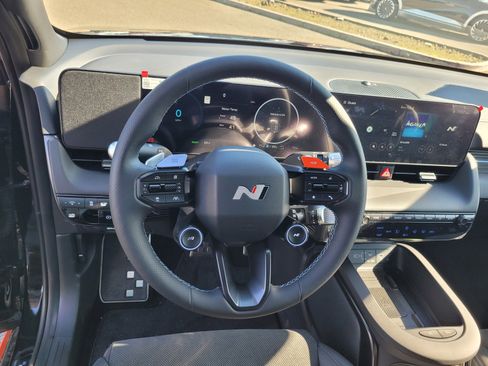 New 2025 Hyundai Ioniq 5 N Base image 29