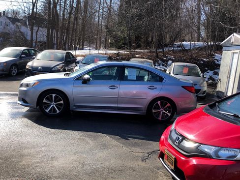 Used 2017 Subaru Legacy 2.5i Limited image 6