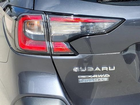 Used 2025 Subaru Outback AWD/4WD image 5