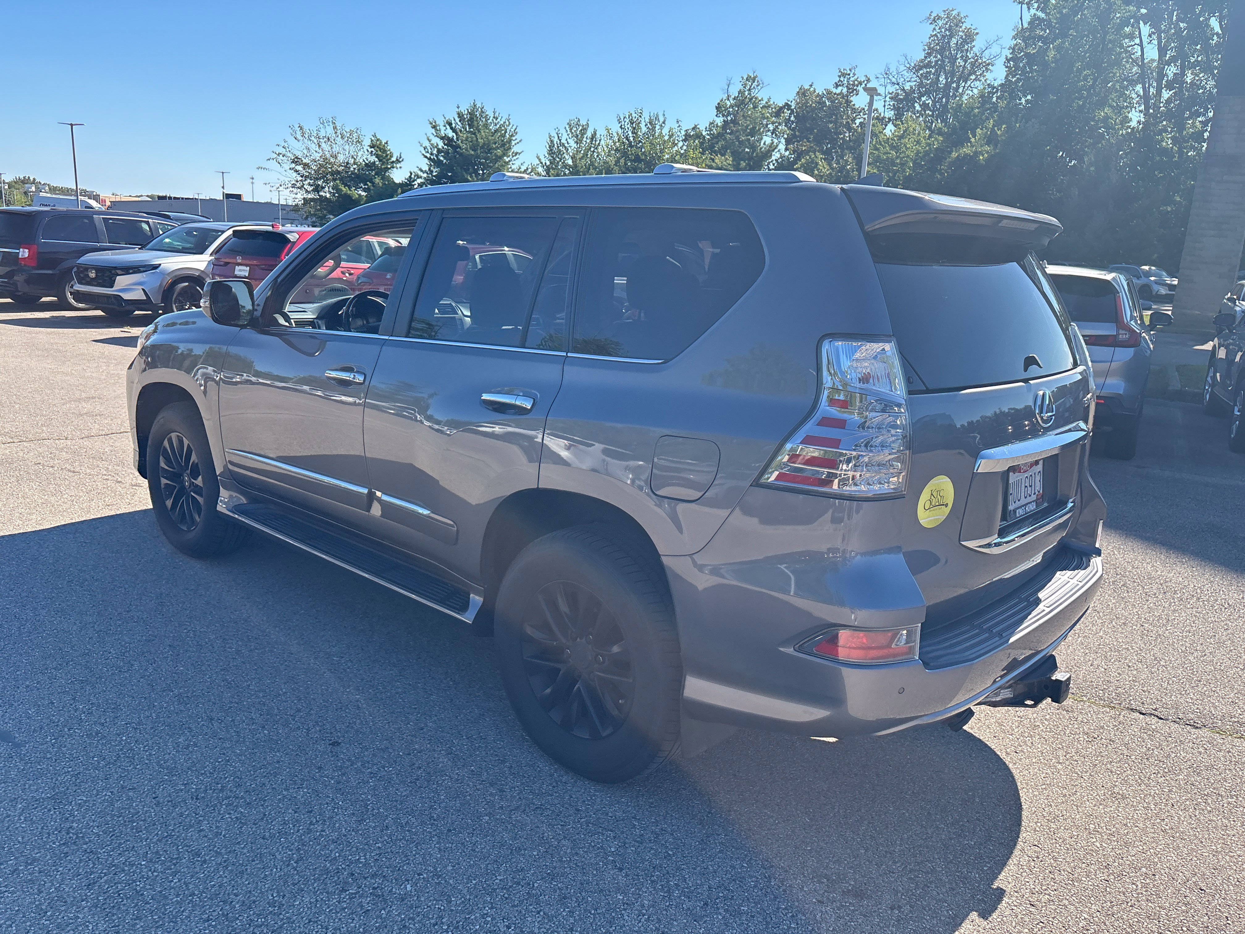 Used 2016 Lexus GX 460 w/ Premium Package AWD/4WD image 8