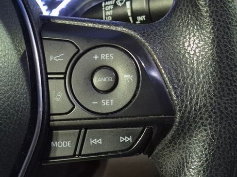 Used 2018 Toyota Camry LE w/ Audio Package FWD image 13