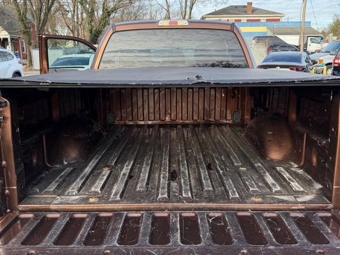 Used 2011 Ford F150 XLT w/ XLT Chrome Pkg image 13