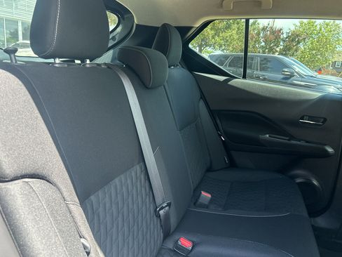 Used 2021 Nissan Kicks SV FWD image 12
