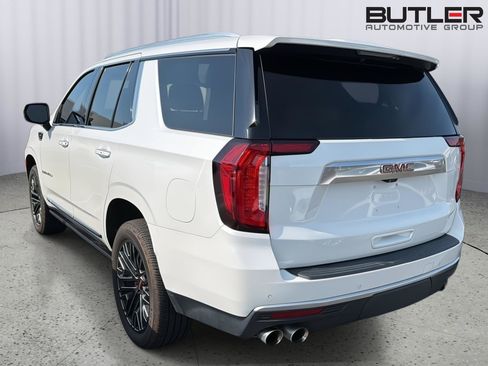 Used 2021 GMC Yukon Denali w/ Denali Premium Package AWD/4WD image 8