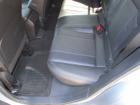 Used 2019 Subaru Impreza 2.0i Limited w/ Popular Package #1 AWD/4WD image 6