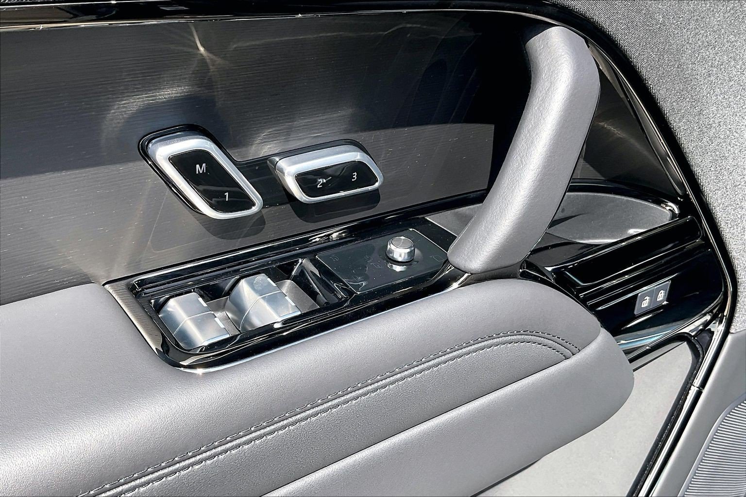 New 2026 Land Rover Range Rover Sport Dynamic SE AWD/4WD image 26
