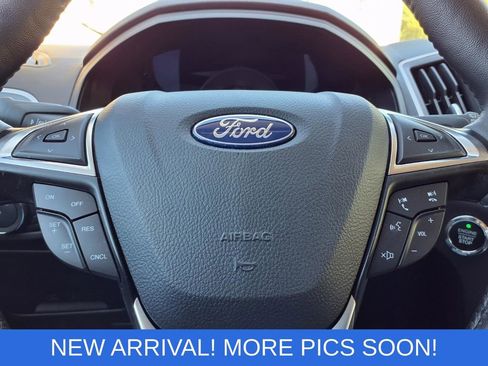 Used 2024 Ford Edge SEL w/ Convenience Package AWD/4WD image 16