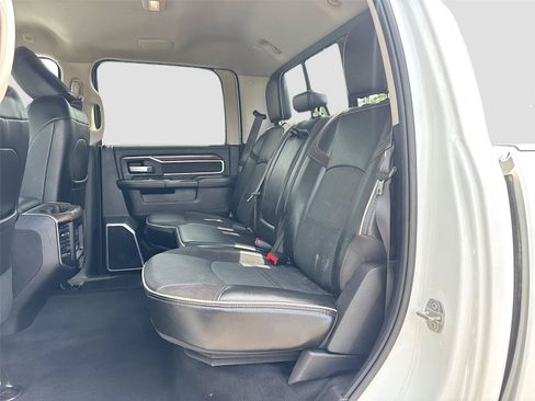 Used 2023 RAM 2500 Laramie AWD/4WD image 24