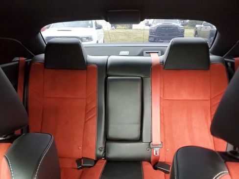 Used 2015 Dodge Challenger SRT Hellcat RWD image 13