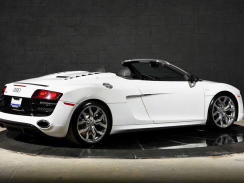 Used 2011 Audi R8 V10 AWD/4WD image 12