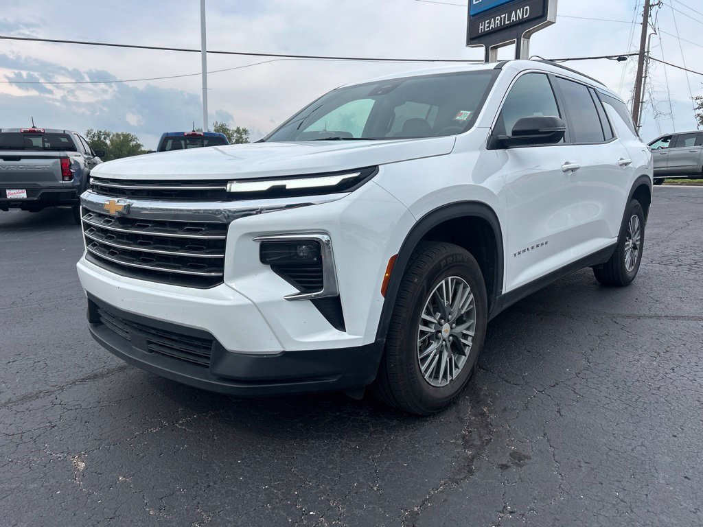 Used 2025 Chevrolet Traverse LT FWD 360° Tour