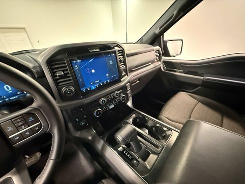 Used 2025 Ford F150 XLT w/ Equipment Group 302A MID AWD/4WD image 82