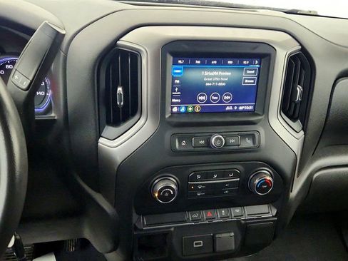 Used 2019 Chevrolet Silverado 1500 Custom w/ Custom Value Package image 16