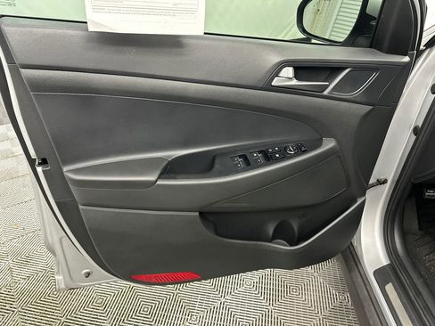 Used 2016 Hyundai Tucson Limited FWD image 11
