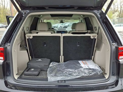 Certified 2022 Volkswagen Atlas SEL image 29