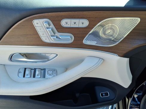 Used 2022 Mercedes-Benz GLE 350 4MATIC image 19